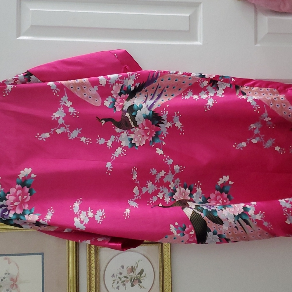 Pink kimono wrap - Picture 3 of 4